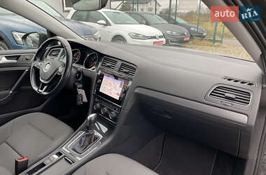 Хэтчбек Volkswagen e-Golf 2020 в 