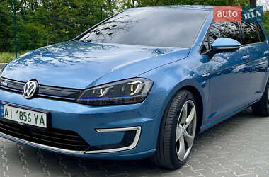 Хетчбек Volkswagen e-Golf 2015 в Обухові