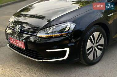 Хетчбек Volkswagen e-Golf 2014 в Києві