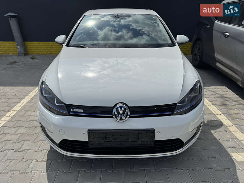 Volkswagen e-Golf 2016