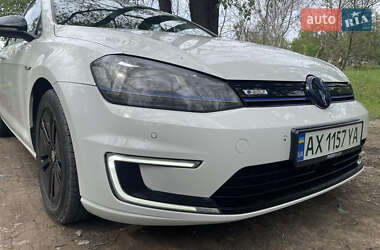 Хетчбек Volkswagen e-Golf 2014 в Харкові