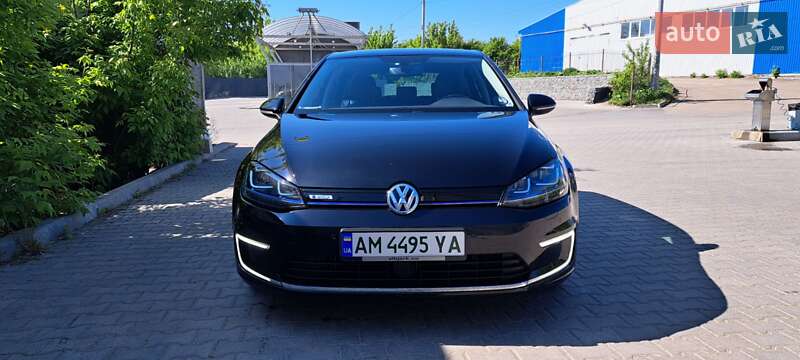 Volkswagen e-Golf 2016