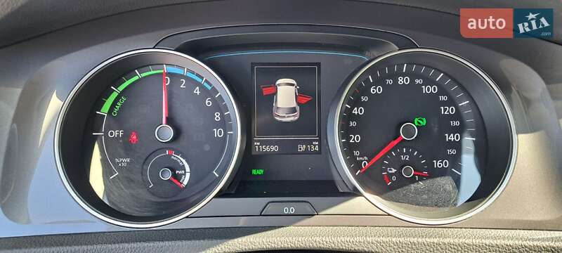 Хетчбек Volkswagen e-Golf 2016 в Житомирі