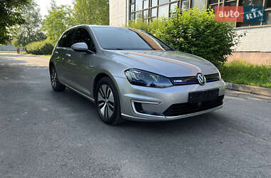 Хетчбек Volkswagen e-Golf 2014 в Старокостянтинові