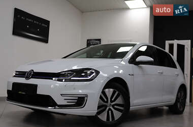 Хэтчбек Volkswagen e-Golf 2018 в 