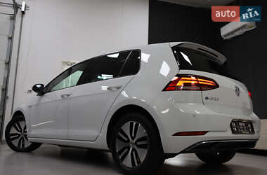 Хэтчбек Volkswagen e-Golf 2018 в 