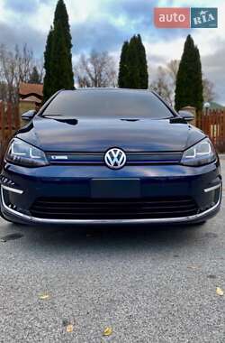 Хэтчбек Volkswagen e-Golf 2015 в Днепре