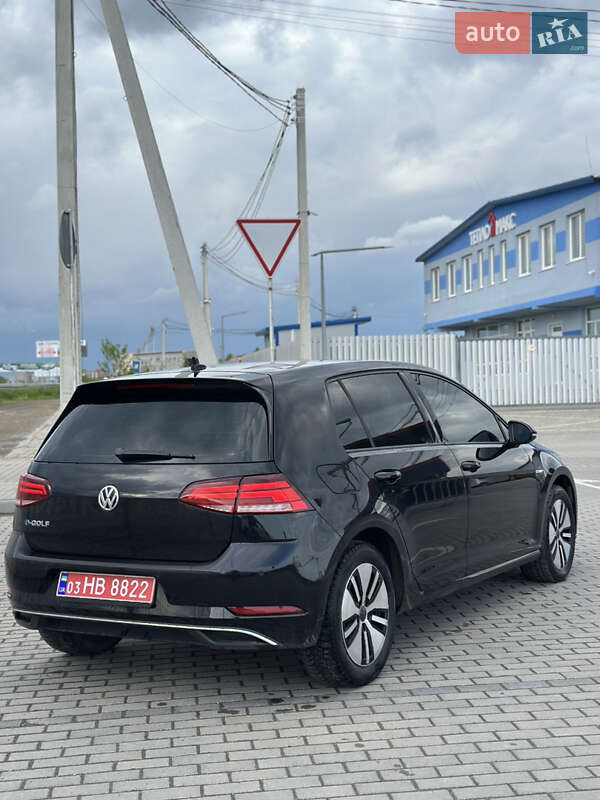 Хэтчбек Volkswagen e-Golf 2017 в Львове
