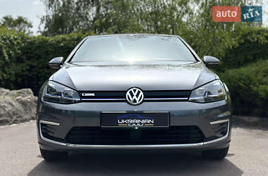 Хэтчбек Volkswagen e-Golf 2020 в 