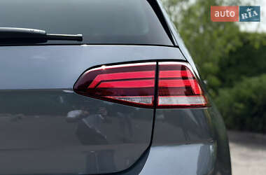 Хэтчбек Volkswagen e-Golf 2020 в 