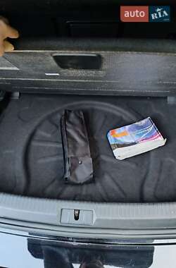 Хетчбек Volkswagen e-Golf 2015 в  фото 25 Хетчбек Volkswagen e-Golf 2015 в
