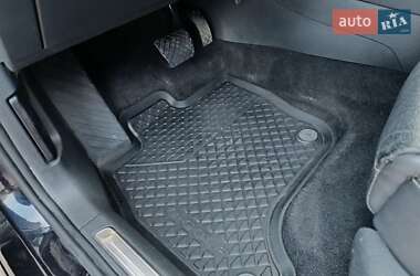 Хетчбек Volkswagen e-Golf 2015 в  фото 41 Хетчбек Volkswagen e-Golf 2015 в