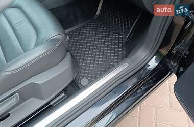 Хетчбек Volkswagen e-Golf 2015 в  фото 52 Хетчбек Volkswagen e-Golf 2015 в