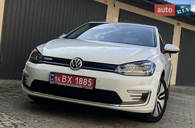 Хетчбек Volkswagen e-Golf 2017 в 
