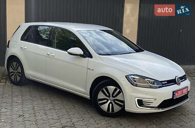 Хетчбек Volkswagen e-Golf 2017 в 