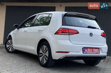 Хетчбек Volkswagen e-Golf 2017 в 