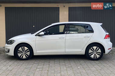 Хетчбек Volkswagen e-Golf 2017 в 