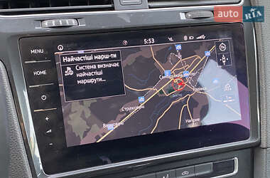 Хетчбек Volkswagen e-Golf 2017 в 