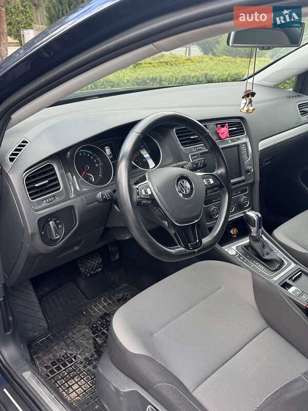 Хетчбек Volkswagen e-Golf 2014 в Сарнах фото 9 Хетчбек Volkswagen e-Golf 2014 в Сарнах