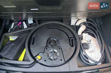 Хетчбек Volkswagen e-Golf 2020 в 