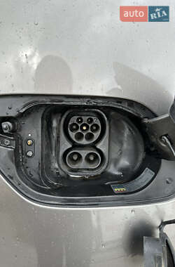 Хетчбек Volkswagen e-Golf 2015 в 