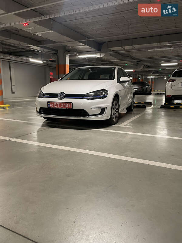 Volkswagen e-Golf 2014