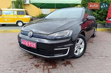 Хетчбек Volkswagen e-Golf 2015 в Рівному