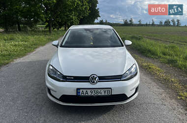 Хетчбек Volkswagen e-Golf 2017 в Києві