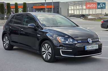 Хэтчбек Volkswagen e-Golf 2015 в 