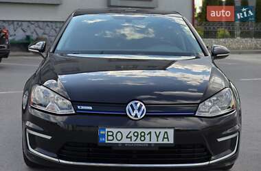 Хэтчбек Volkswagen e-Golf 2015 в 