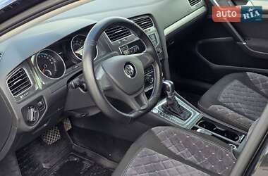 Хэтчбек Volkswagen e-Golf 2015 в 