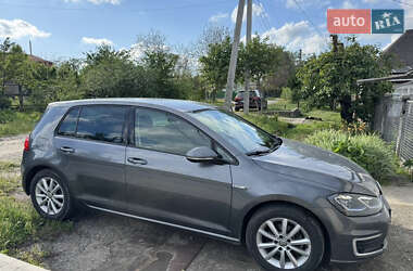 Хетчбек Volkswagen e-Golf 2019 в 