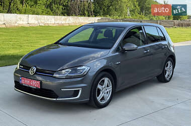 Хэтчбек Volkswagen e-Golf 2018 в 