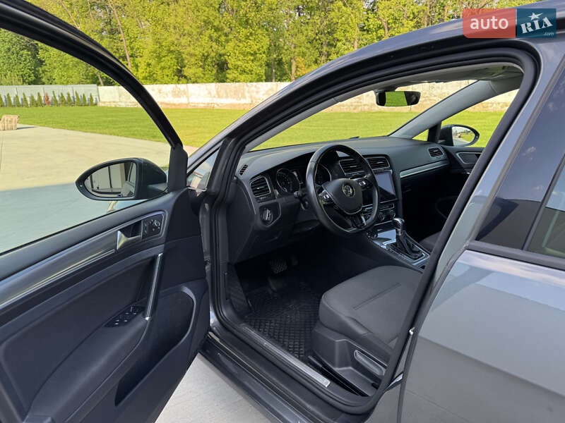 Хетчбек Volkswagen e-Golf 2018 в Луцьку