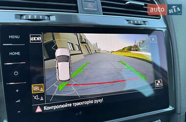 Хэтчбек Volkswagen e-Golf 2018 в 
