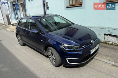 Хетчбек Volkswagen e-Golf 2017 в 