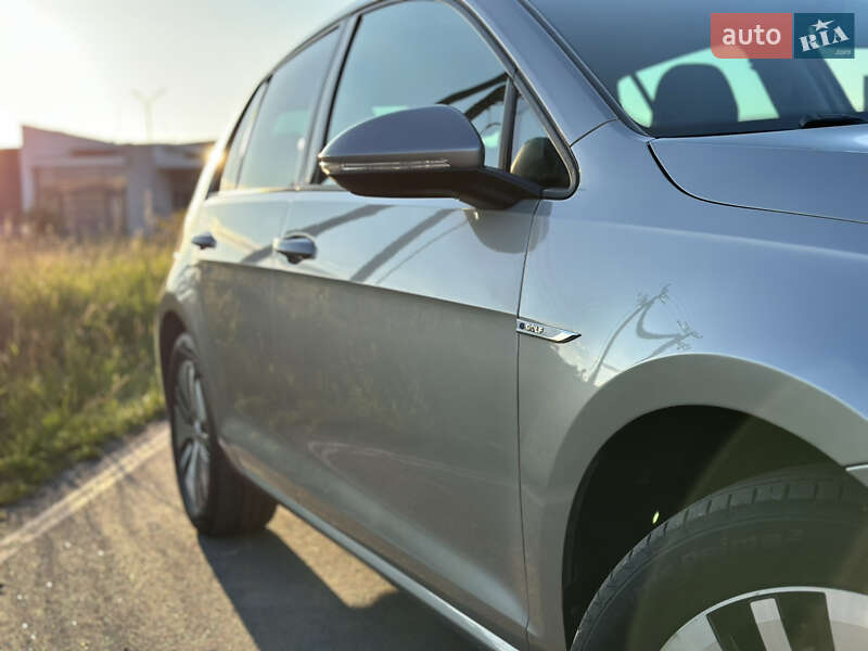 Хэтчбек Volkswagen e-Golf 2017 в Ужгороде фото 4 Хэтчбек Volkswagen e-Golf 2017 в Ужгороде