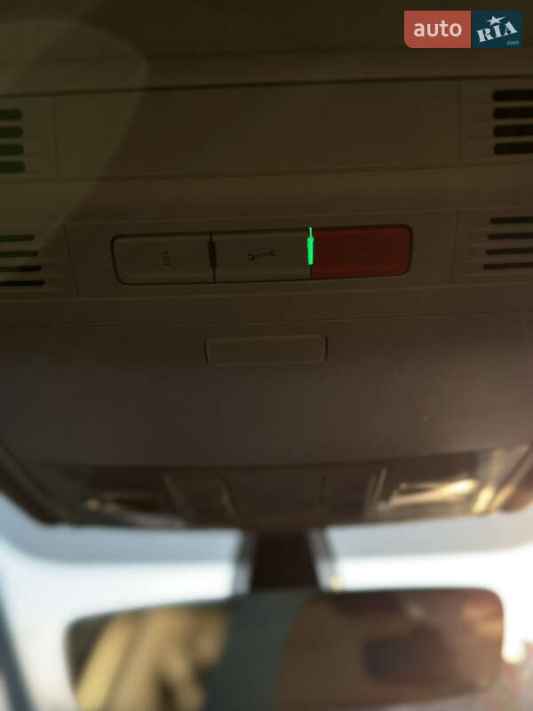 Хэтчбек Volkswagen e-Golf 2017 в Ужгороде фото 33 Хэтчбек Volkswagen e-Golf 2017 в Ужгороде