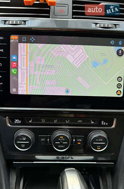 Хэтчбек Volkswagen e-Golf 2020 в 