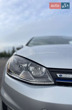 Хэтчбек Volkswagen e-Golf 2015 в Кривом Роге
