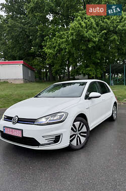 Хетчбек Volkswagen e-Golf 2018 в Києві