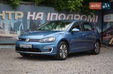 Хетчбек Volkswagen e-Golf 2015 в Києві