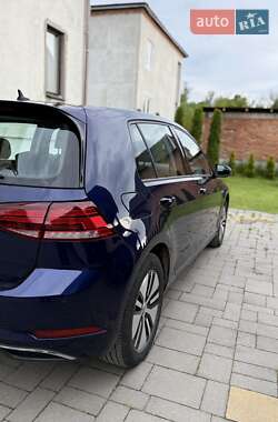 Хэтчбек Volkswagen e-Golf 2020 в 