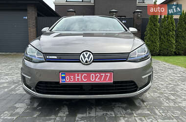 Хэтчбек Volkswagen e-Golf 2015 в 