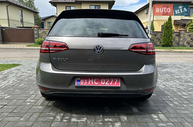 Хэтчбек Volkswagen e-Golf 2015 в 