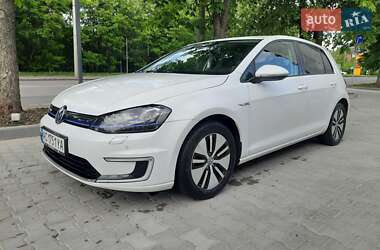 Хэтчбек Volkswagen e-Golf 2016 в Луцке