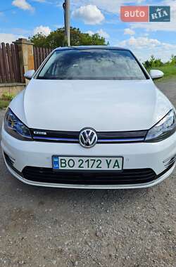 Хэтчбек Volkswagen e-Golf 2019 в 
