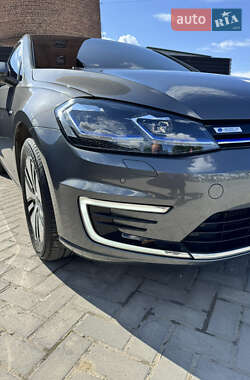 Хэтчбек Volkswagen e-Golf 2020 в 