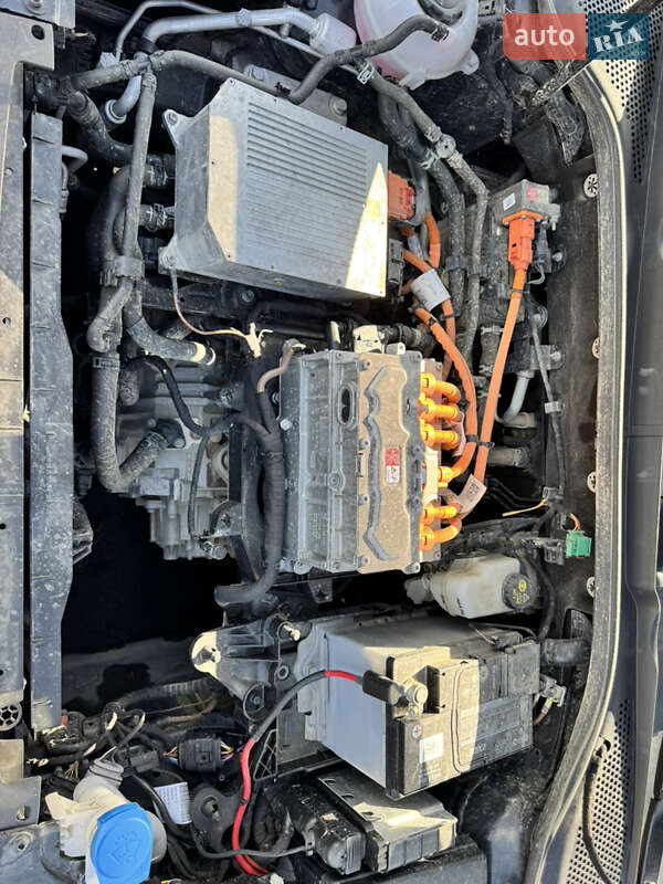 Хэтчбек Volkswagen e-Golf 2020 в Ивано-Франковске