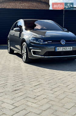 Хэтчбек Volkswagen e-Golf 2020 в 